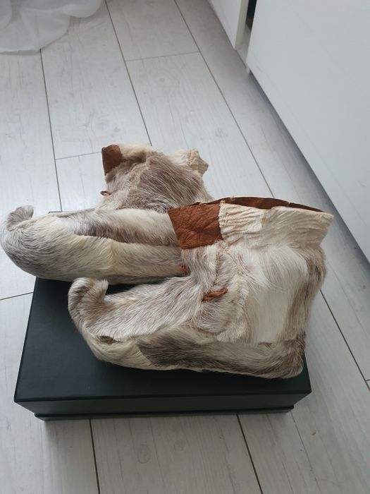 Buty wykonane ze skóry naturalnej renifera