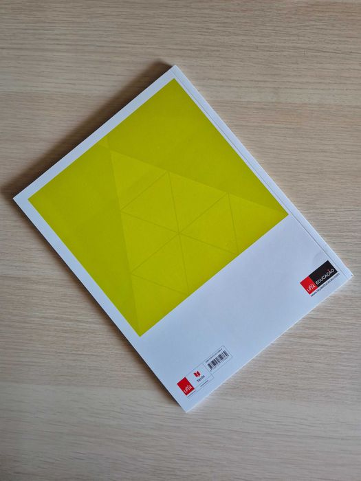 Caderno de exercícios matemática A424347623532810241