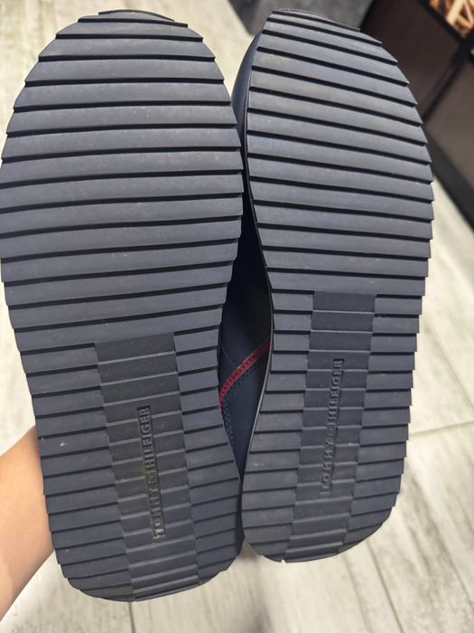 Шкіряні кросівки Tommy Hilfiger