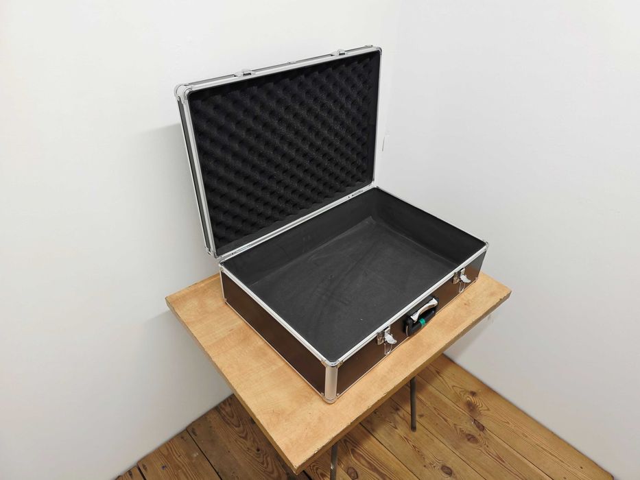 60x41x12 walizka flightcase case KUFEREK skrzynia kablarka transportowa FAKTURA (zielona)