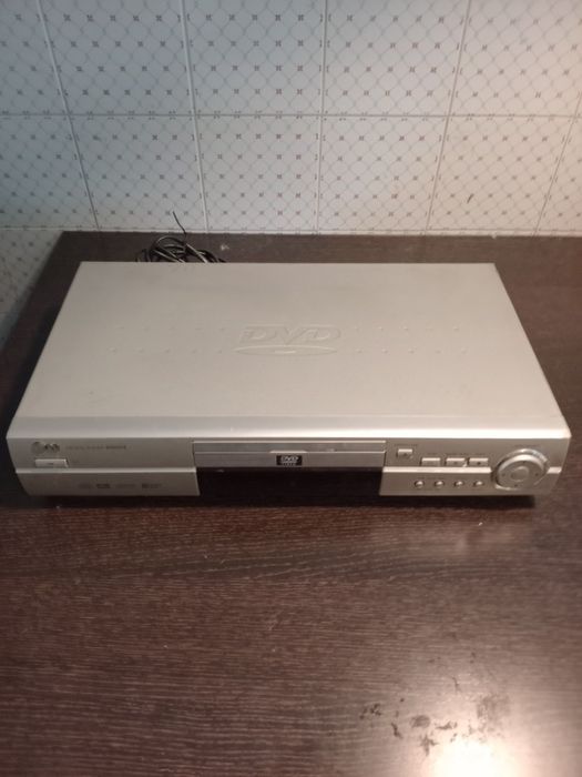 DVD LG modelo DVD4210 avariado  para peças peças