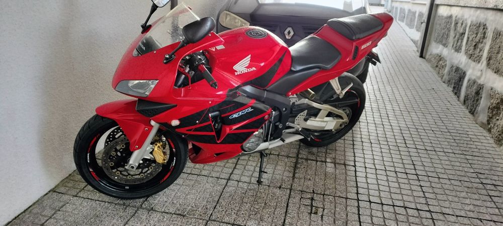 Honda cbr 600 rr.