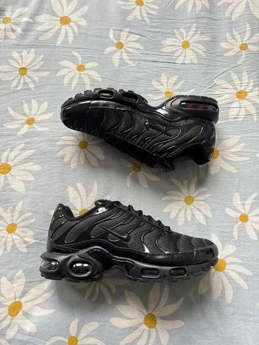 Buty meskie Mokasyny Nike_Air_Max_TN_Plus_Black R. 38