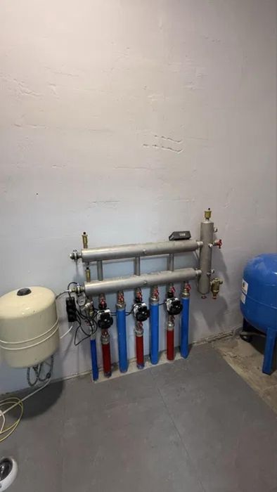 Продаж / Складське приміщення / вул. Польова, Стоянка