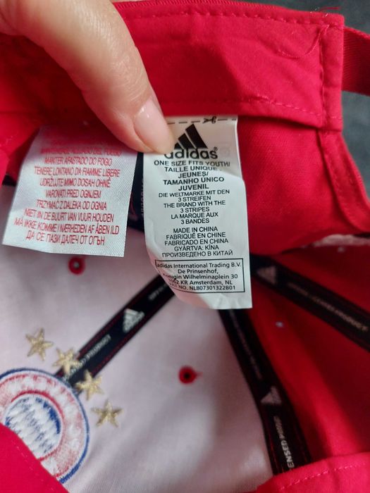 Czapka z daszkiem Adidas, FC Bayern, nowa