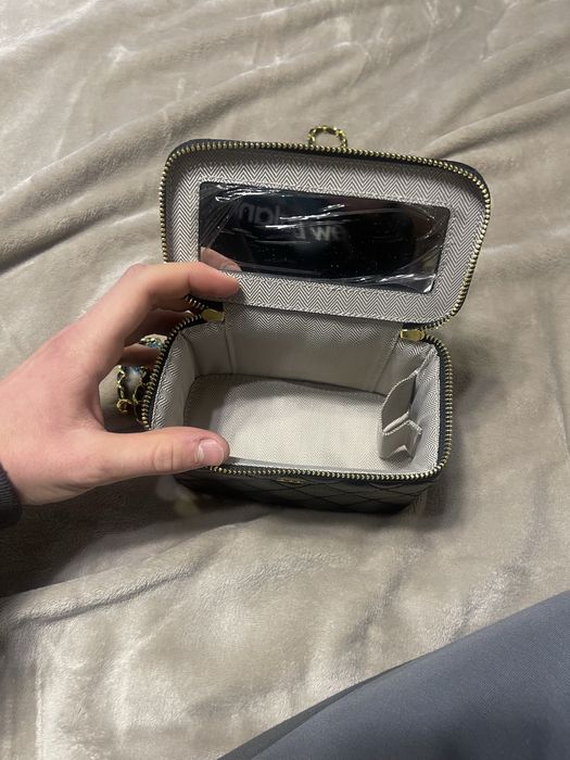 Купити сумку клатч Chanel, шкіряна сумка Chanel Vanity Case, жіноча су