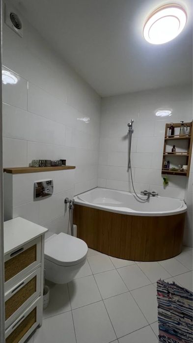 Продам 3 кімн у ЖК Чайка під Києвом з ремонтом для себе Лобановського