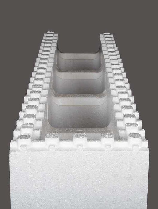 Basen 6 x 3 m z bloczków styropianowych