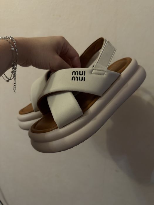 Босоніжки жіночі 36, босоніжки miu miu