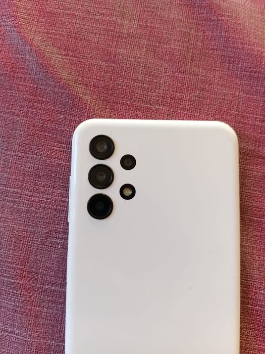 Samsung A13 64GB 4 RAM.   25€