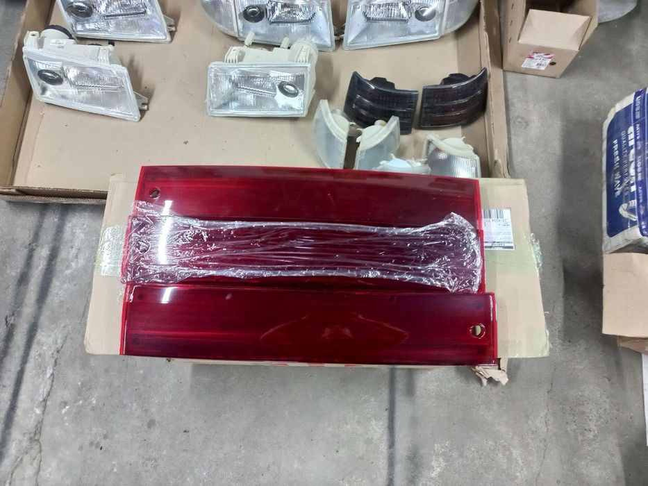 Катафот Ваз 2111 , отражатіль Богдан 2111 , вставка між фонарями