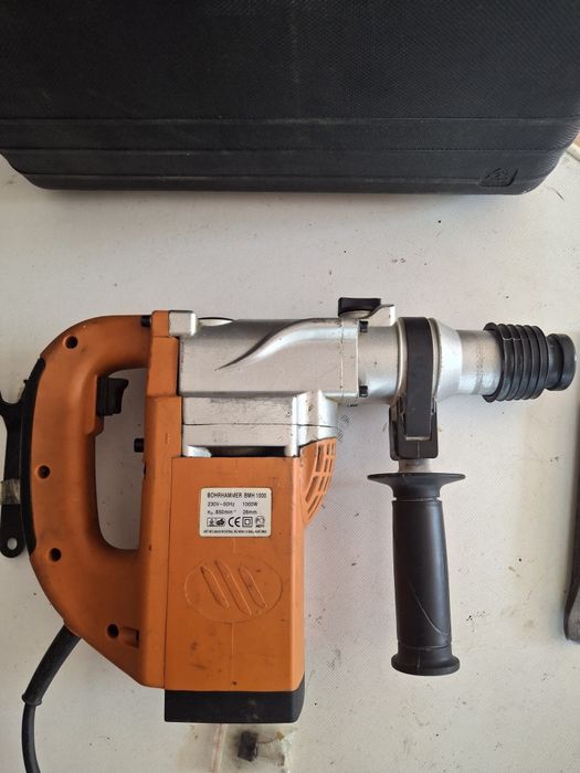 Перфоратор бочковый BOHRHAMMER BMH 1000.
