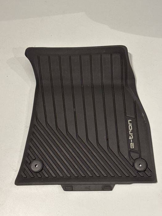 Tapetes Boracha AUDI E-Tron Q8 ORIGINAIS