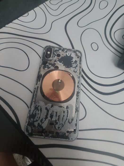 Продам Iphone xs 64gb