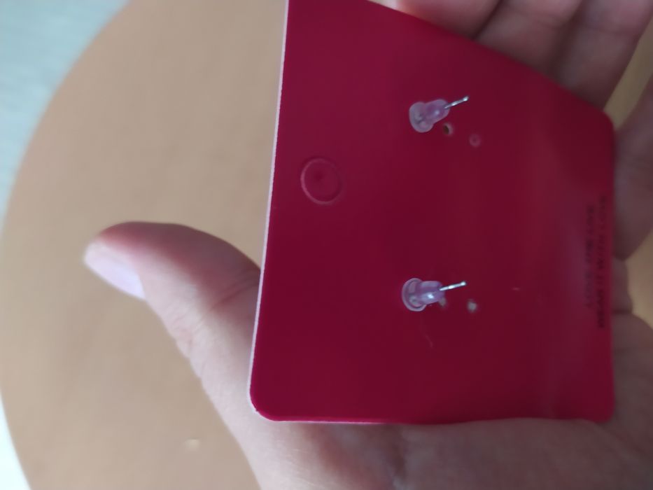 Brincos quadrados dourados e pretos NOVOS