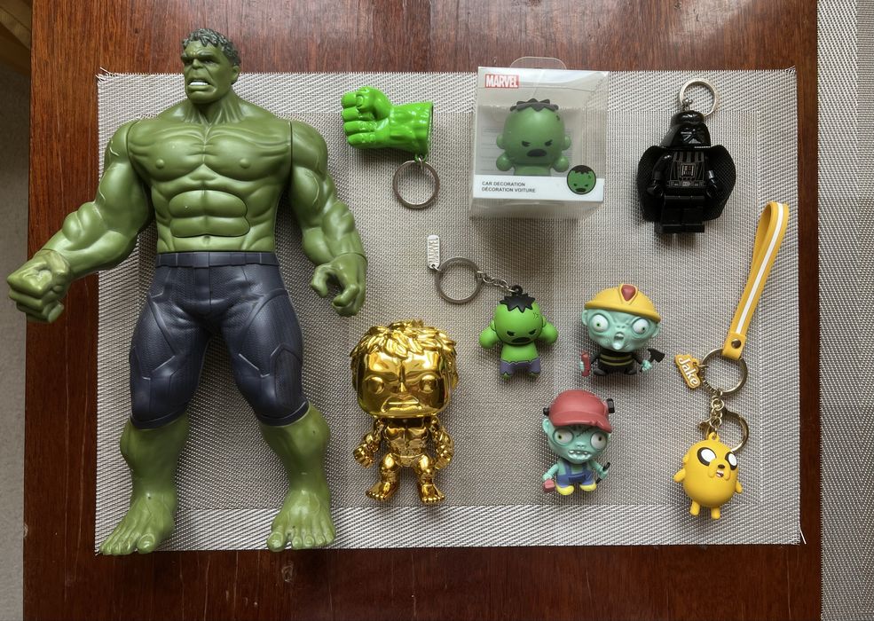 Подставки и брелки Marvel,Star Wars