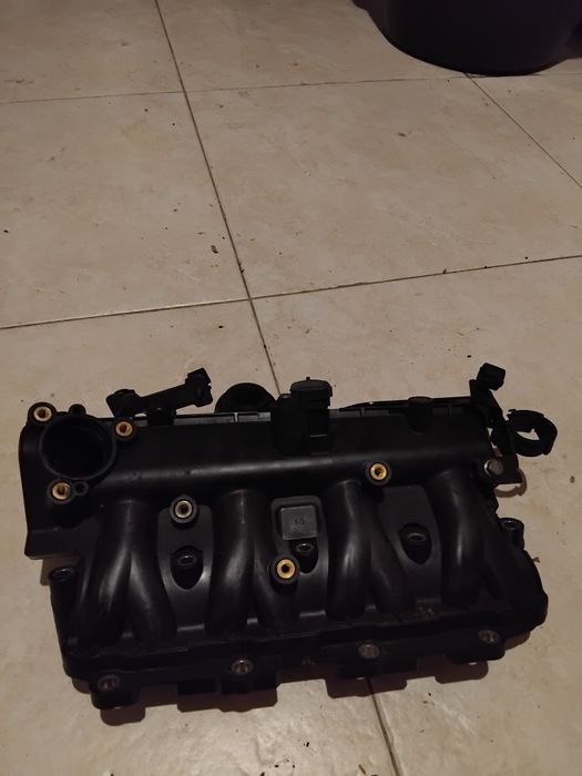 Vendo coletor de admissão alfa romeo mito  como novo  1300 diesel