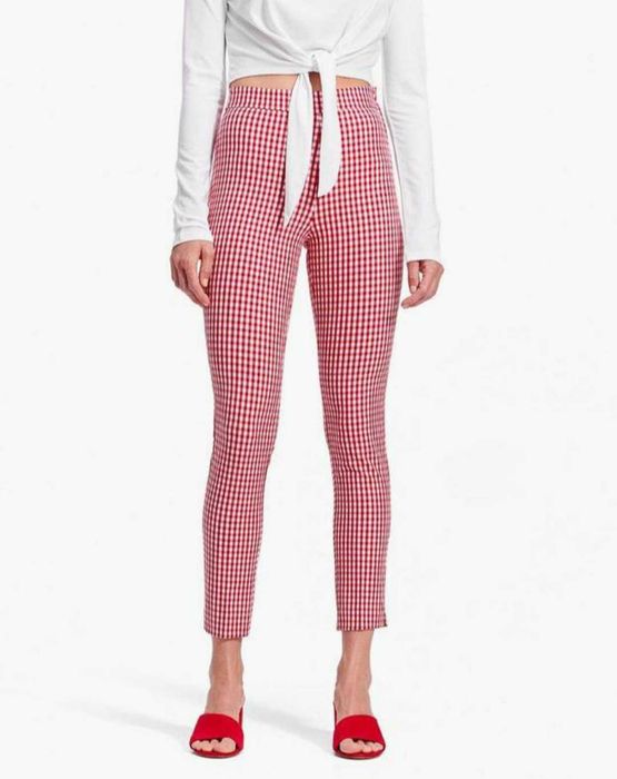 Женские брюки-сигареты брюки в клетку скинни Stradivarius 26-XS-S