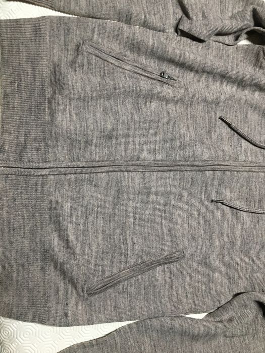 Casaco malha Essentiel com carapuço S