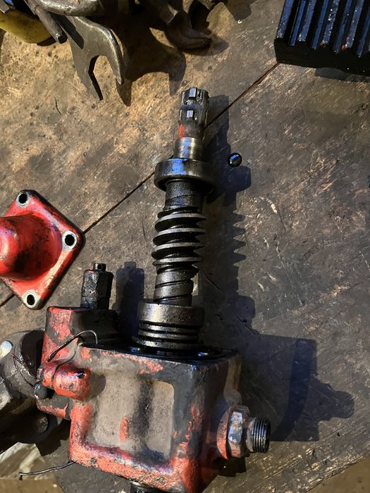 Продам запчастини до рульвої колонки мтз 80 з експортного трактора