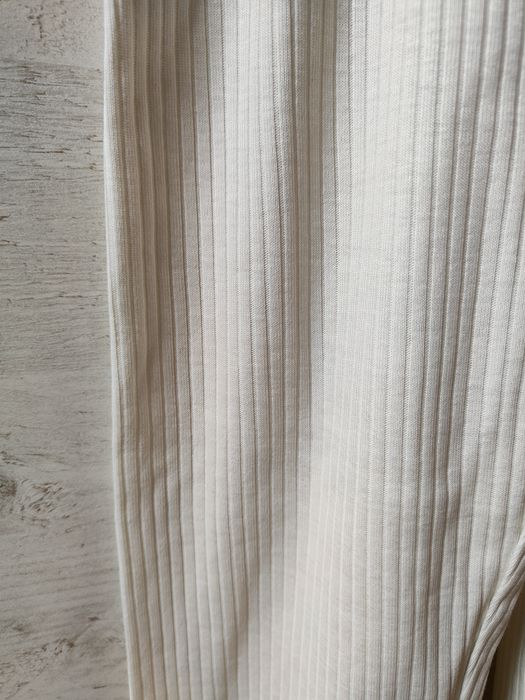 Legginsy 128/134 H&M nowe kremowe