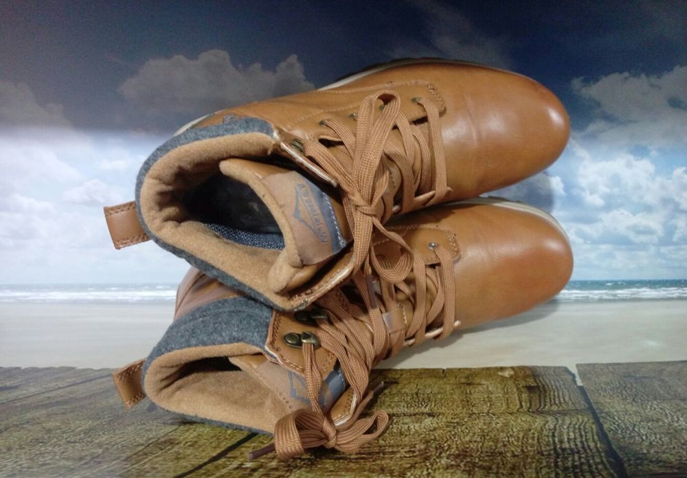 Оригінал чоловічі спортивні черевики McKinley