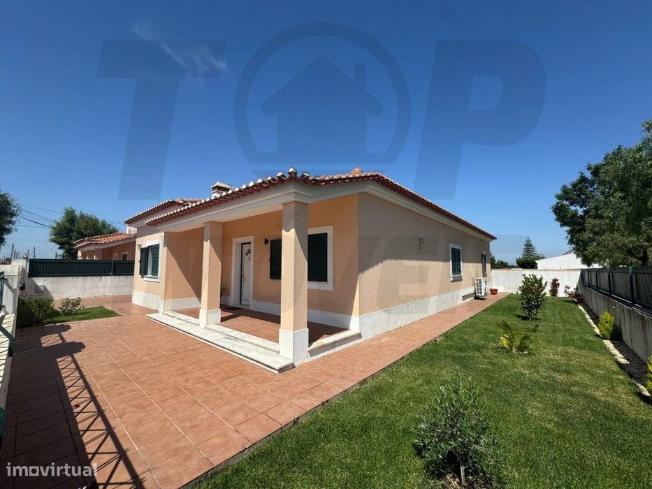 Moradia V3 - Foros de Salvaterra - 409.000€