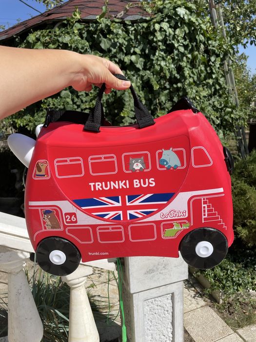 Детский чемодан Tranki bus. Очень вместительный