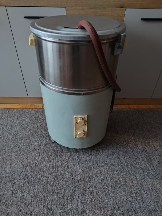 Пральна машина , в робочому стані