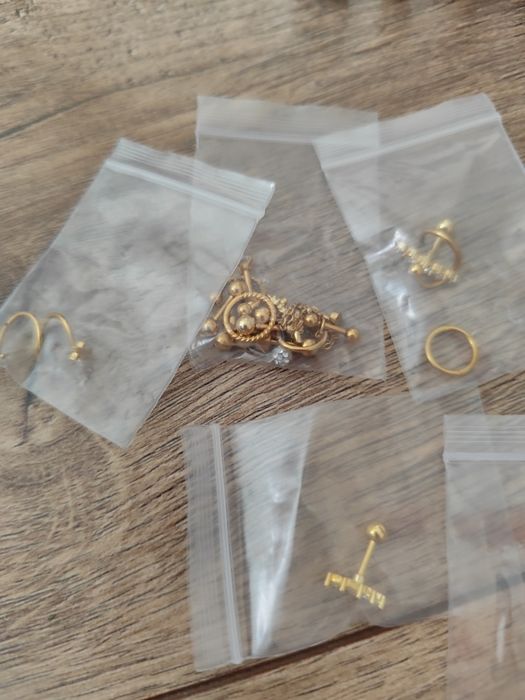 Zestaw kolczyków piercing
