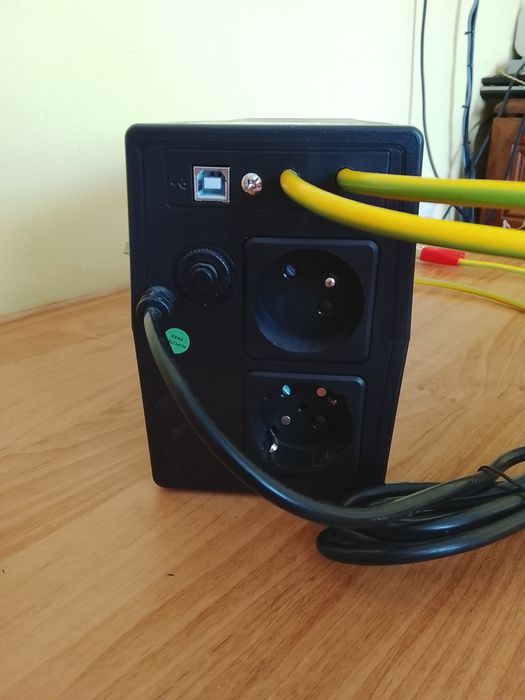 Volt Polska 500W: Потужне ДБЖ без «пищалки» — Інтернет та ТВ працюють
