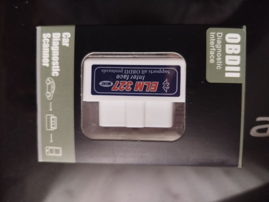 Автомобільний сканер Elm 327.