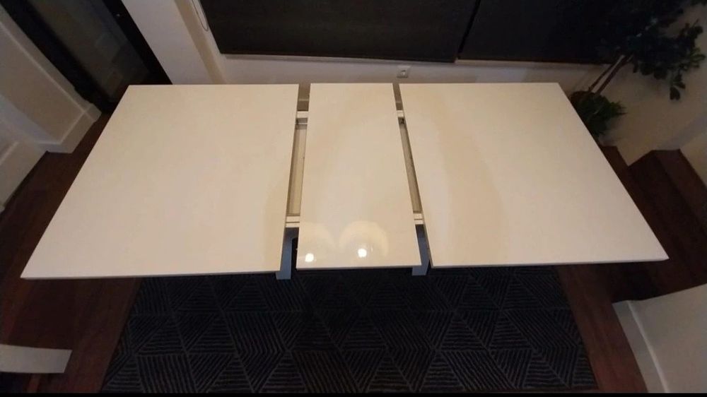 Mesa extensível alto brilho como nova