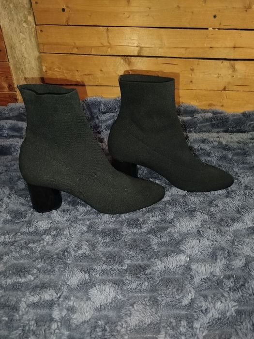 Ботільони, полусапожки Zara. Мокасини skechers