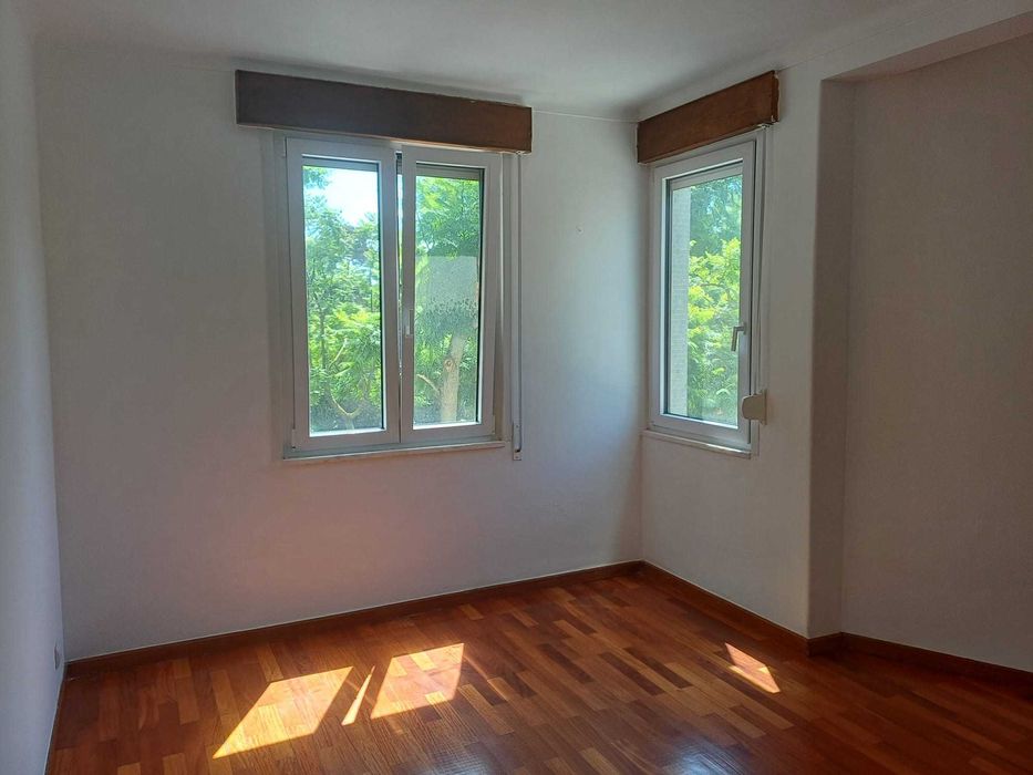 Arrenda-se T3 em Setúbal (Montalvão) com 125 m2