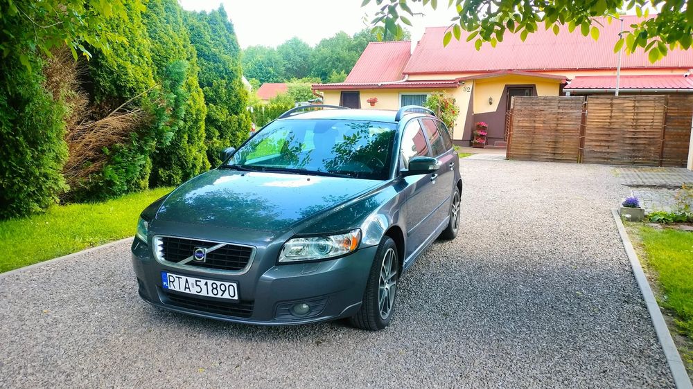 Volvo V50
