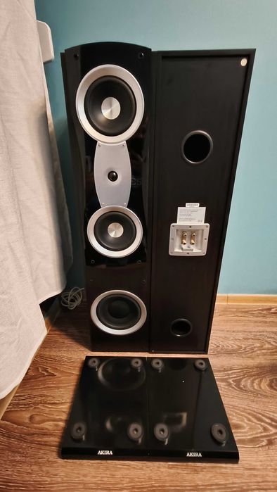 Kino Domowe Amplituner Pioneer VSX-420 / Głośniki AKIRA 5.1