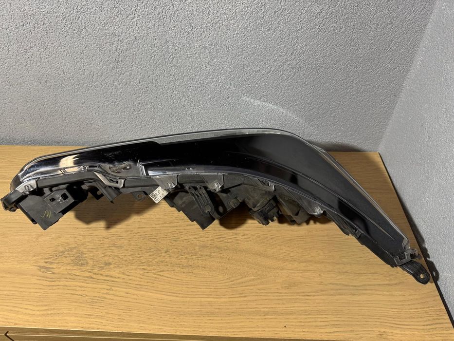 Lampa reflektor przedni prawy toyota corolla e21 Fullled