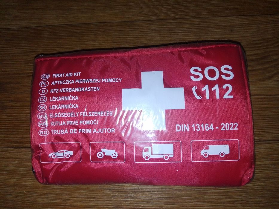 Авто аптечка новая