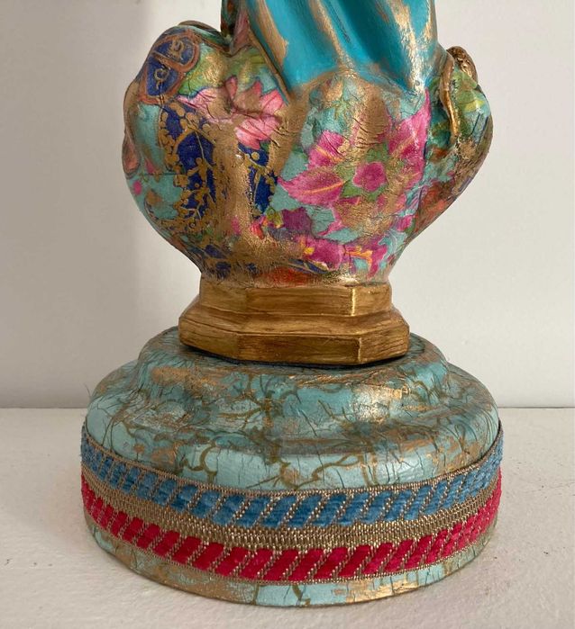 Escultura Nossa Senhora. Artesanía Contemporanea. Pintada a mao