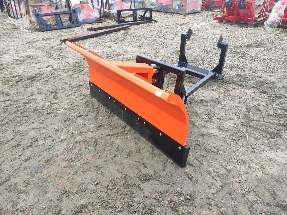 Pług śnieżny na przód ciągnika Ursus C-330 C-360, 3512 MF-235 MF-255