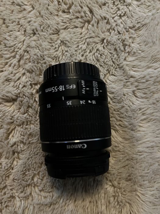 Aparat fotograficzny Canon D2000 +2 obiektywu,plecak,statyw