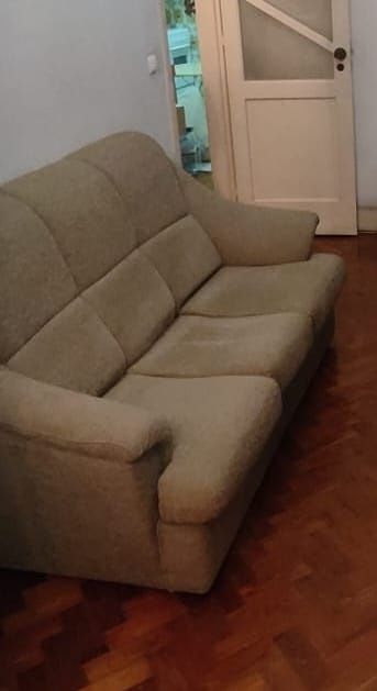 Sofá três lugares