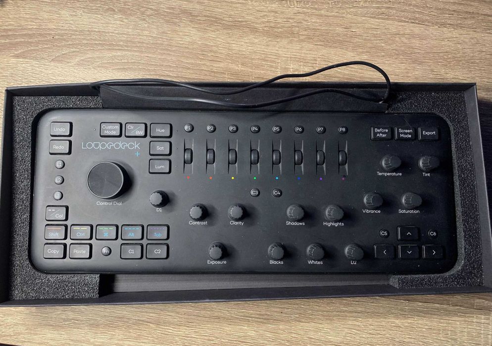 Продам консоль для редагування фото Loupedeck + Plus