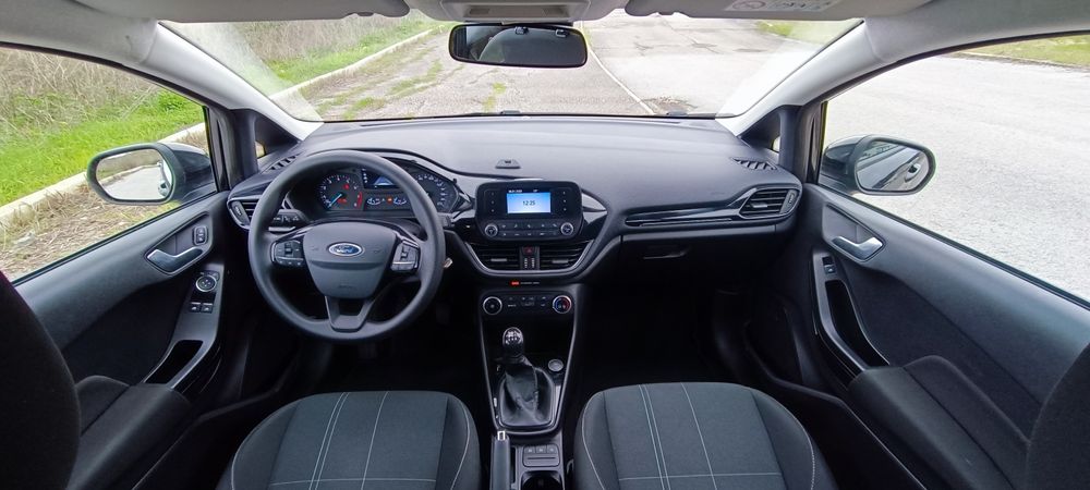 Ford Fiesta 1.1 Ti-VCT 70 CV  2019 49.000 kms Possib. de financiamento