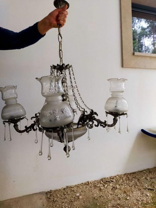 Candeeiro grande de sala antigo