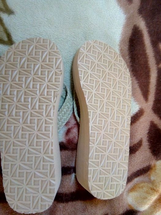 Шльопанці дівочі розмір 38