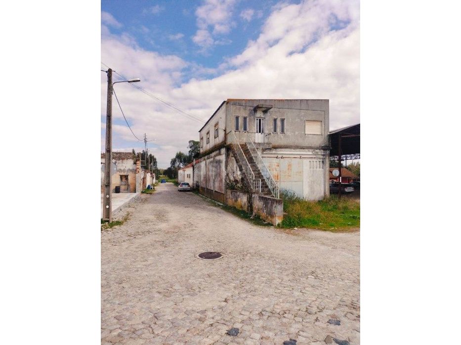 Armazém em Pegões Montijo