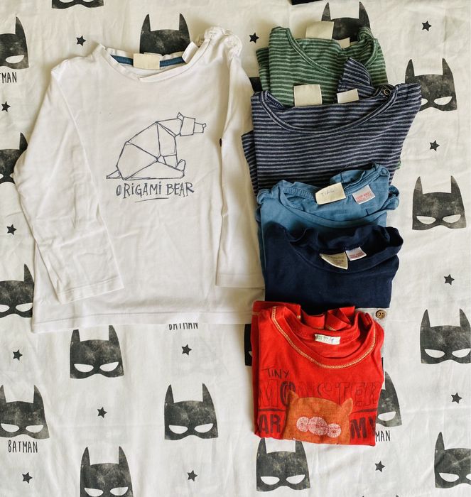T-shirts ZARA 12-18 meses menino