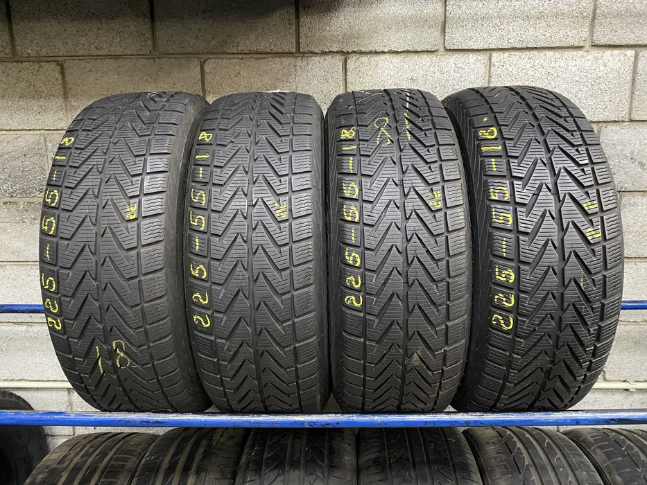 Зимові шини 225/55 R18 (98V) VREDESTEIN